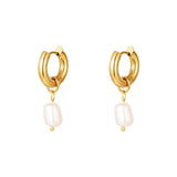 Simple Pearls ~ Gold Earrings